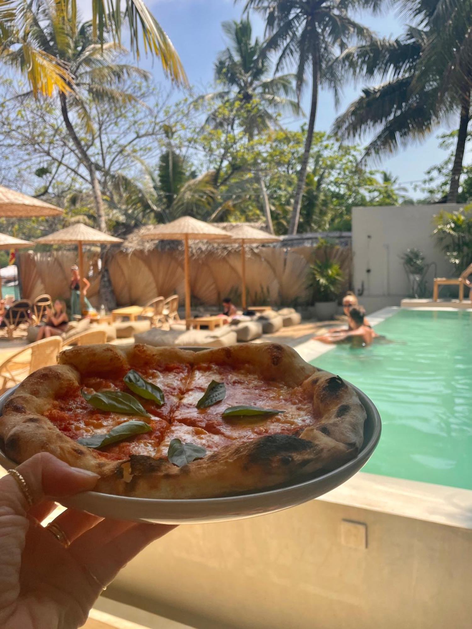 La Playa Beach Club ディックウェラ エクステリア 写真